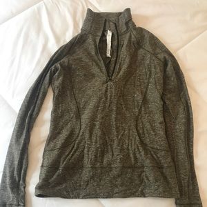 lululemon 1/2 Zip Mindful Motion - Army